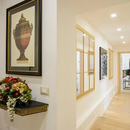 Excellent Trinity Nocleg ze śniadaniem 4*