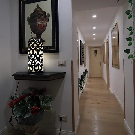 Excellent Trinity Couette-café 4*