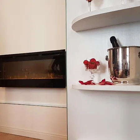 Excellent Trinity روما