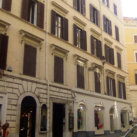 فندق مبيت وإفطار Excellent Trinity 4*