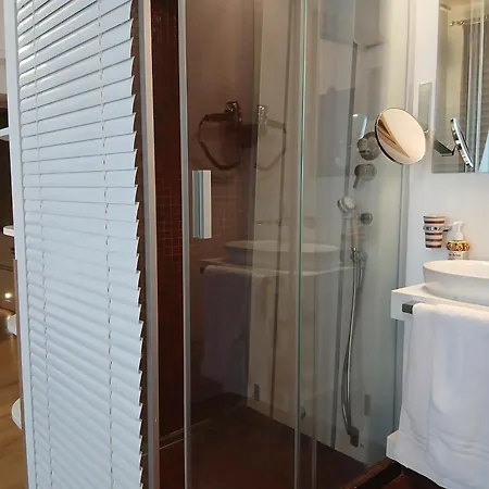 Excellent Trinity فندق مبيت وإفطار