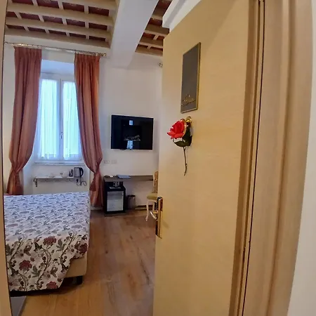 Excellent Trinity فندق مبيت وإفطار روما