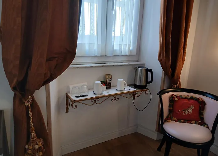 Excellent Trinity 4* ローマ