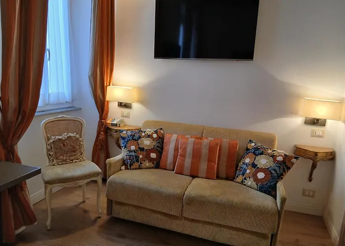 Excellent Trinity רומא